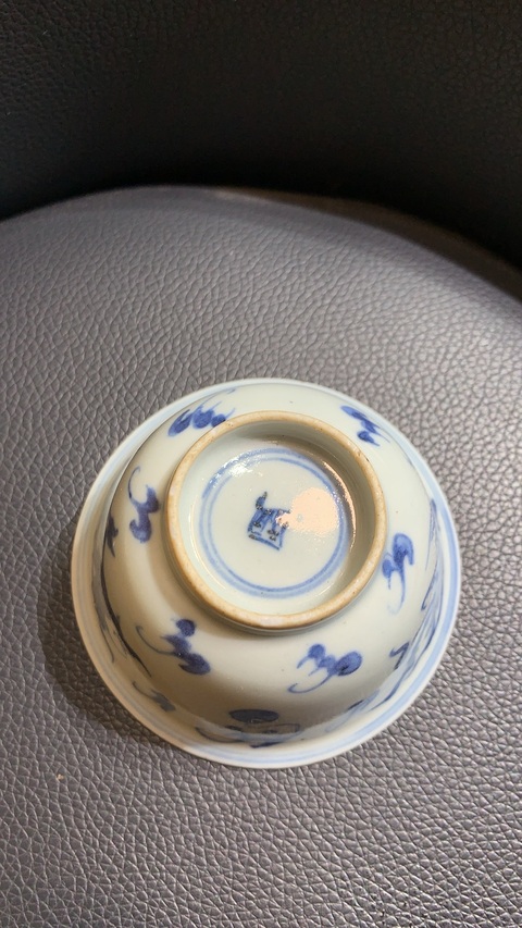 古玩陶瓷龍鳳紋青花杯真品鑒賞圖