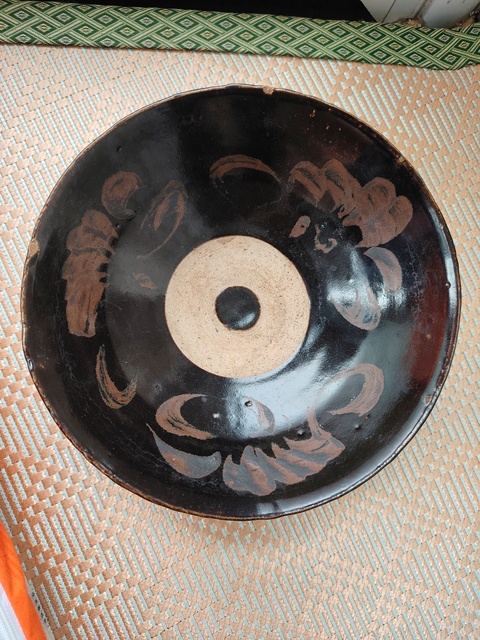 古玩陶瓷元代.黑釉鐵銹花葵口碗拍賣，當前價格2800元