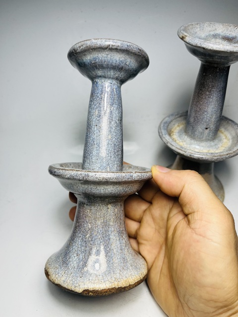 古玩陶瓷(清代)窯變哥釉燈臺一對拍賣,當前價格0元