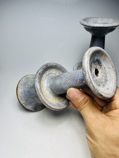 古玩陶瓷(清代)窯變哥釉燈臺一對拍賣,當前價格0元