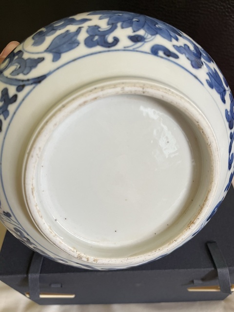 古玩陶瓷青花纏枝蓮紋香爐，疑似復窯真品鑒賞圖