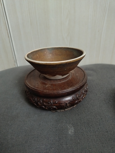 古玩陶瓷贛州窯褐釉茶盞拍賣，當前價格1688元