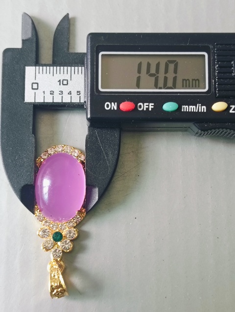古玩玉器玉髓鑲嵌吊墜拍賣,當前價格48元