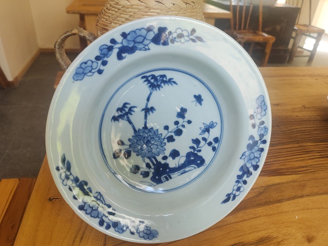古玩陶瓷花卉紋青花盤拍賣，當(dāng)前價格3300元
