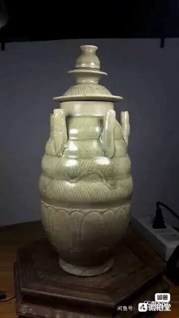 古玩陶瓷龍泉青瓷刻花五管瓶真品鑒賞圖