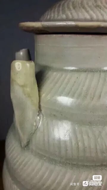 古玩陶瓷龍泉青瓷刻花五管瓶真品鑒賞圖