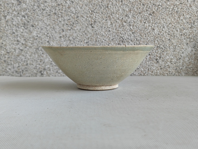 古玩陶瓷青白釉刻花斗笠碗拍賣,當(dāng)前價(jià)格580元