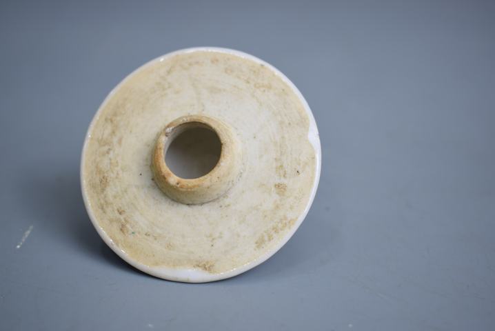 古玩陶瓷清康熙·五彩描金花卉紋雞腿蓋瓶拍賣,當前價格1876元