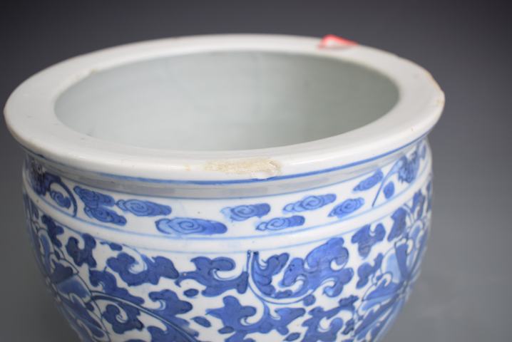 古玩陶瓷清晚期青花纏枝蓮紋卷缸拍賣，當前價格1000元