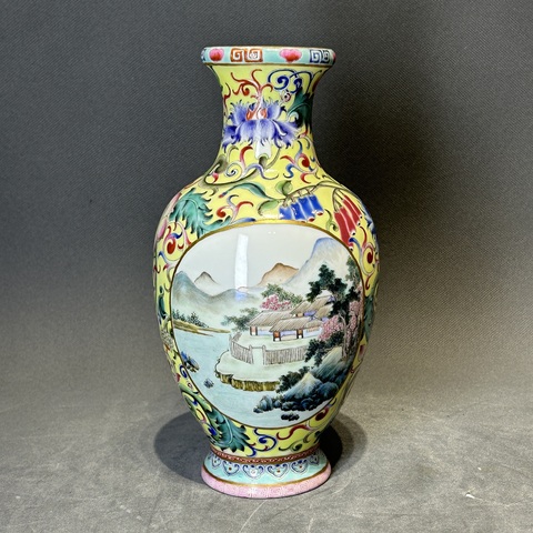 古玩陶瓷洋彩花卉開窗山水紋觀音瓶真品鑒賞圖