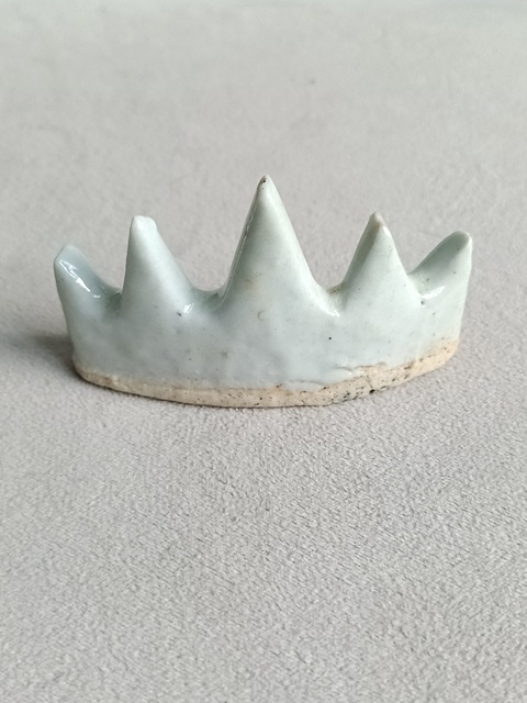 古玩陶瓷白釉山子筆架拍賣，當前價格298元