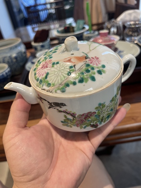 古玩陶瓷粉彩壺真品鑒賞圖