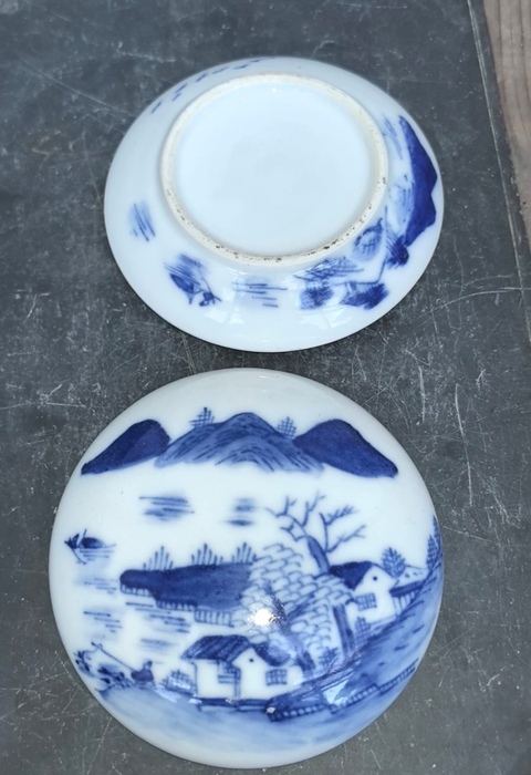 古玩陶瓷青花山水紋印盒真品鑒賞圖