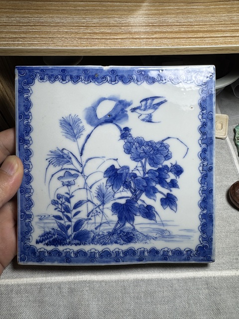 古玩陶瓷青花花鳥紋瓷板真品鑒賞圖