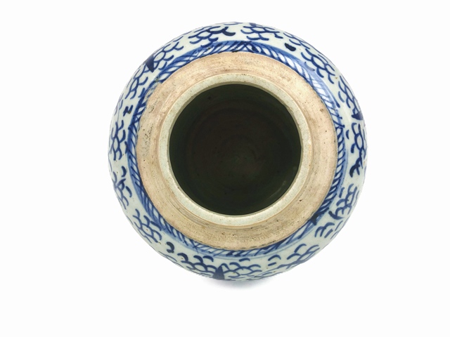 古玩陶瓷清中早·青花太陽花卉紋罐真品鑒賞圖