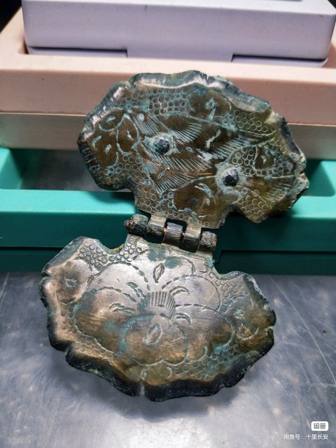 古玩銅器銅合頁真品鑒賞圖