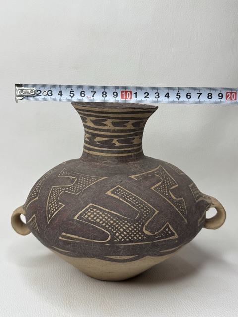 古玩陶瓷馬廠·圖騰雙耳壺拍賣,當前價格1490元