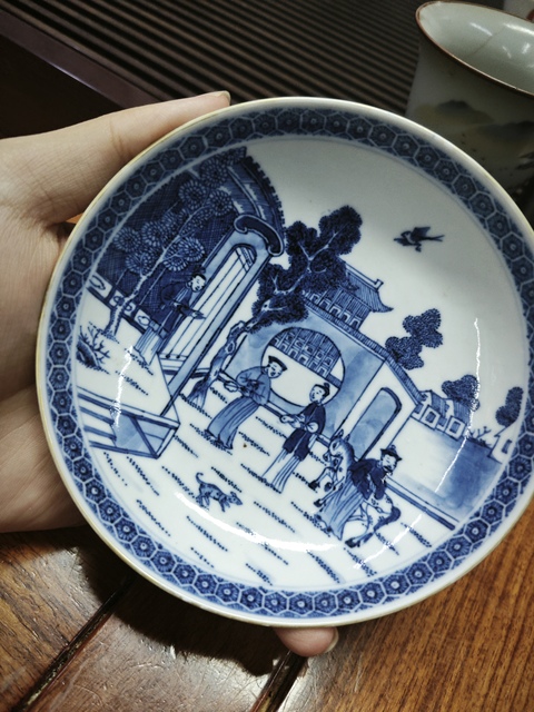 古玩陶瓷青花人物故事紋盤真品鑒賞圖