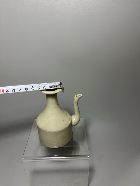 古玩陶瓷白釉酒壺真品鑒賞圖