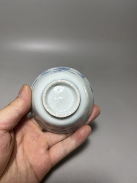 古玩陶瓷青花花卉紋杯真品鑒賞圖