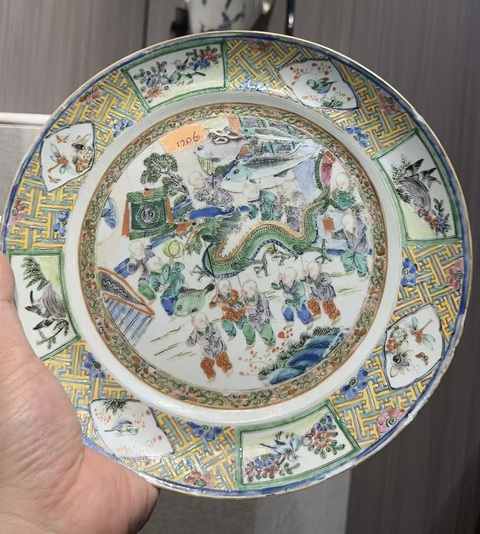 古玩陶瓷清咸豐五彩百子鬧春圖折腰盤拍賣,當前價格3800元