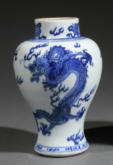 古玩陶瓷青花龍鳳紋瓶真品鑒賞圖