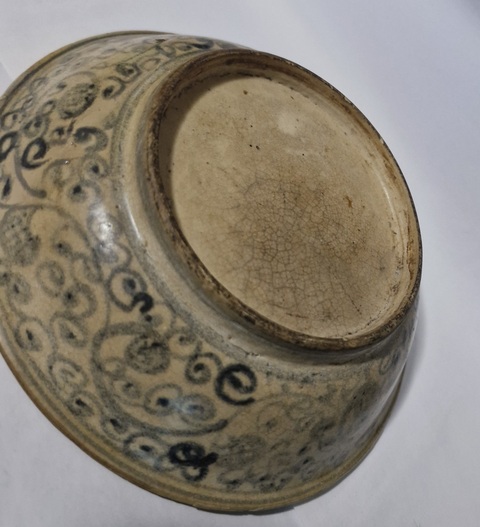 古玩陶瓷明空白期青花盤真品鑒賞圖
