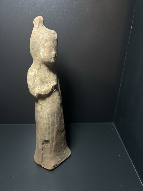 古玩陶瓷唐·女俑拍賣,當(dāng)前價(jià)格130元