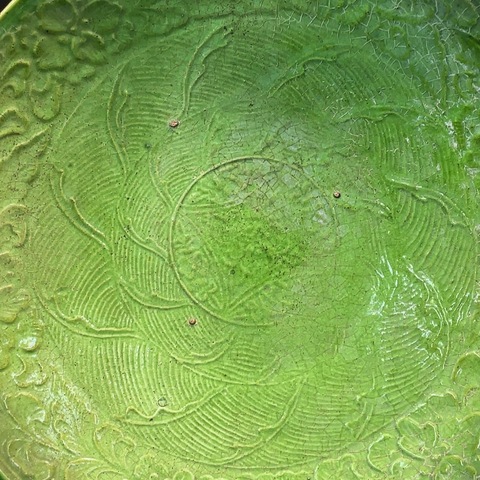 古玩陶瓷遼綠釉印花盤真品鑒賞圖