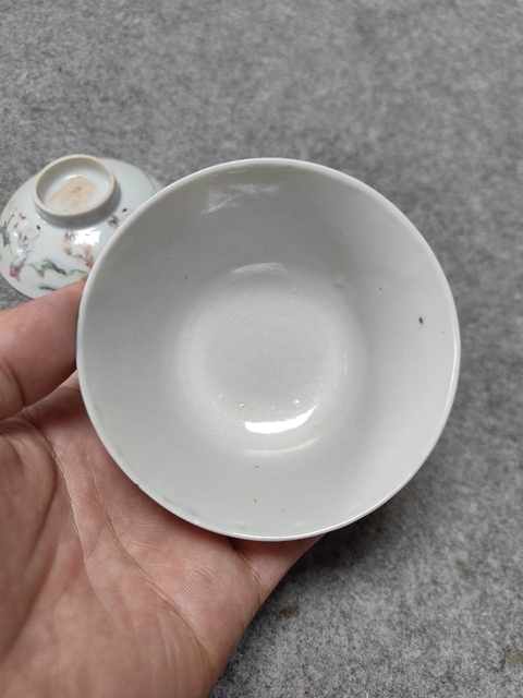 古玩陶瓷粉彩仕女嬰戲圖蓋碗真品鑒賞圖