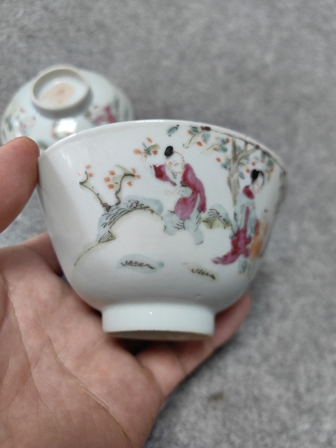 古玩陶瓷粉彩仕女嬰戲圖蓋碗真品鑒賞圖