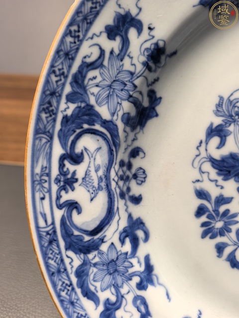 古玩陶瓷青花花卉折腰盤真品鑒賞圖