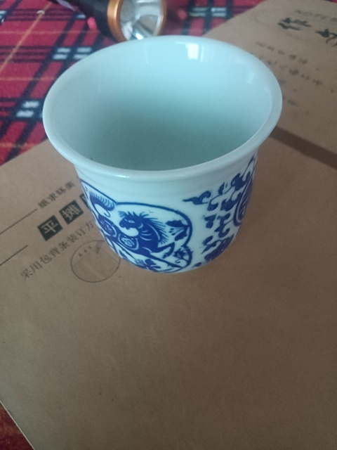 古玩陶瓷青花杯真品鑒賞圖
