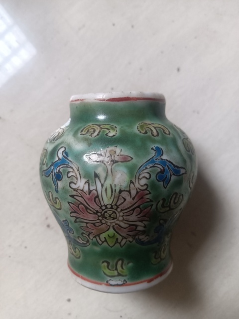 古玩陶瓷粉彩小罐真品鑒賞圖