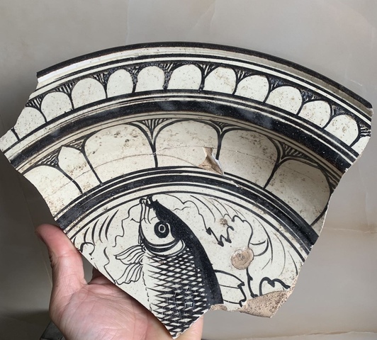 古玩陶瓷磁州窯魚盆標本真品鑒賞圖
