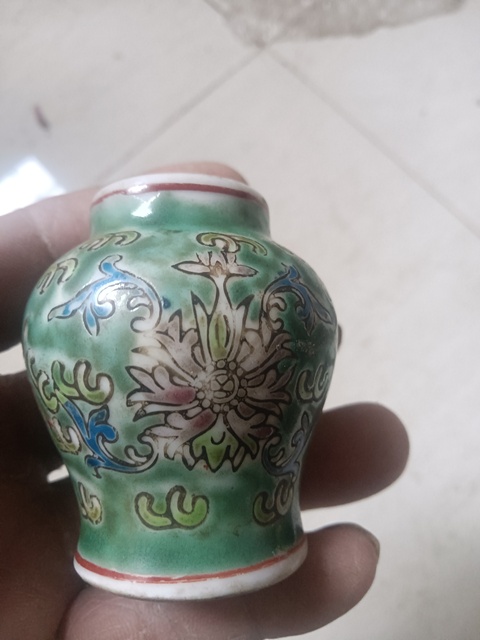 古玩陶瓷粉彩小罐真品鑒賞圖