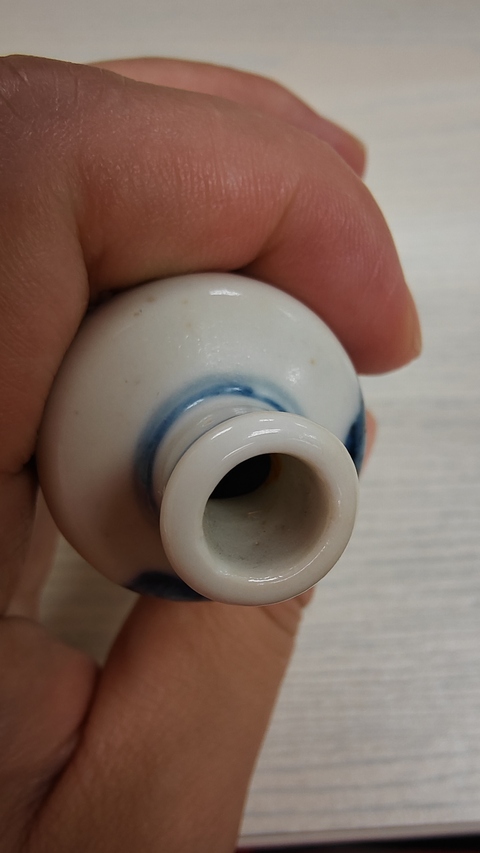 古玩陶瓷青花鼻煙壺真品鑒賞圖