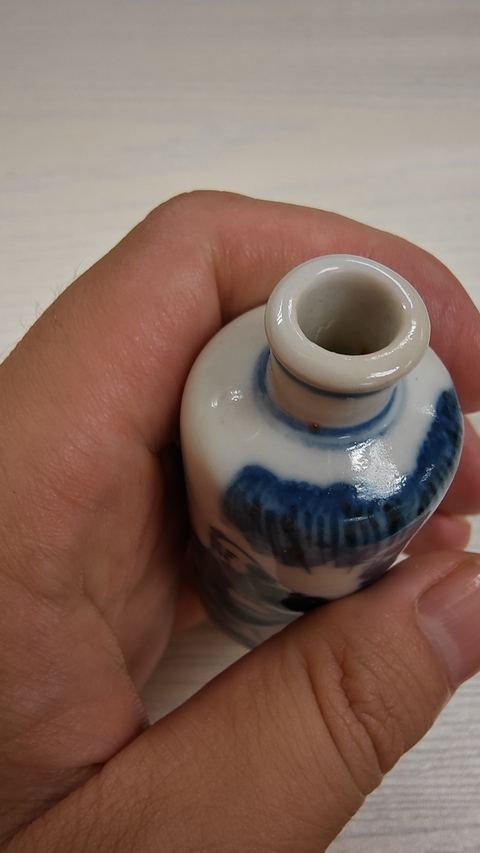 古玩陶瓷青花鼻煙壺真品鑒賞圖
