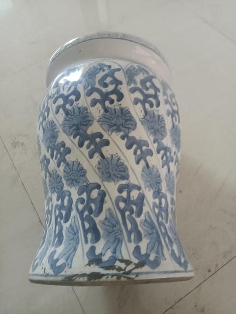 古玩陶瓷青花繡蹲真品鑒賞圖