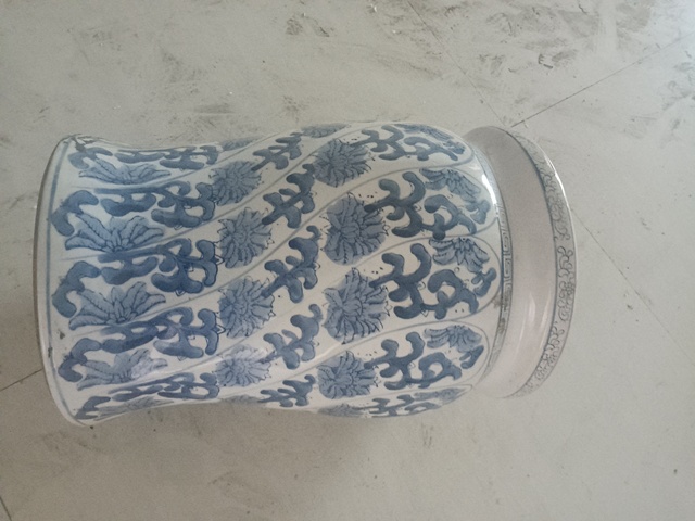 古玩陶瓷青花繡蹲真品鑒賞圖