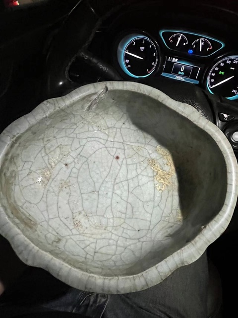 古玩陶瓷綠哥釉水仙盆真品鑒賞圖