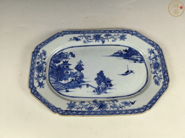 古玩陶瓷乾隆青花山水盤真品鑒賞圖