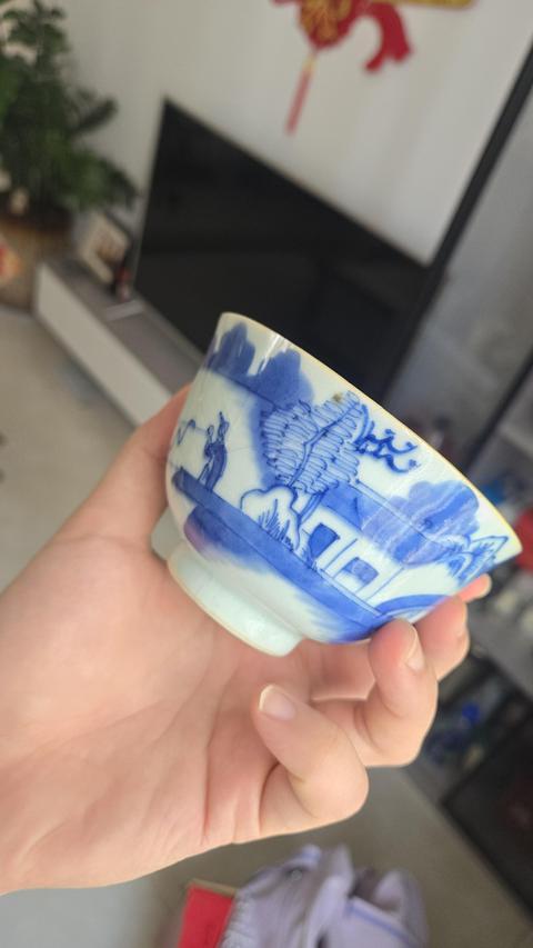 古玩陶瓷清中期青花杯真品鑒賞圖