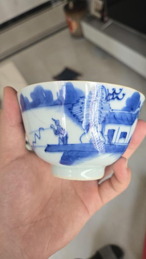 古玩陶瓷清中期青花杯真品鑒賞圖