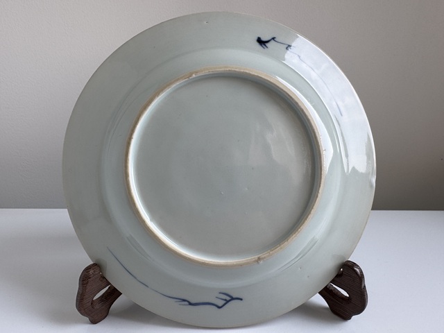 古玩陶瓷花卉紋青花盤真品鑒賞圖