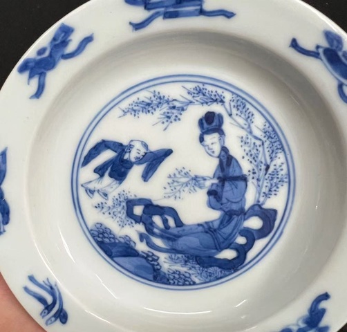 古玩陶瓷三娘教子圖青花盤真品鑒賞圖