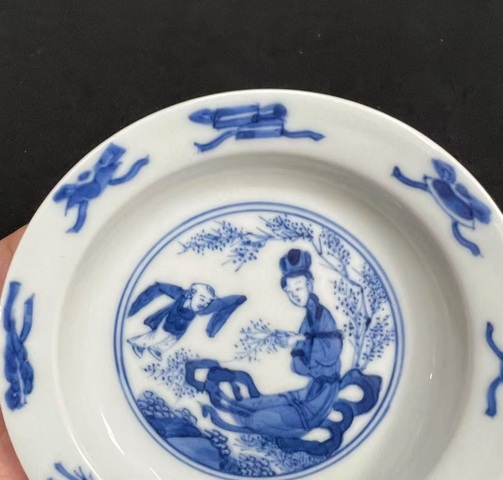 古玩陶瓷三娘教子圖青花盤真品鑒賞圖