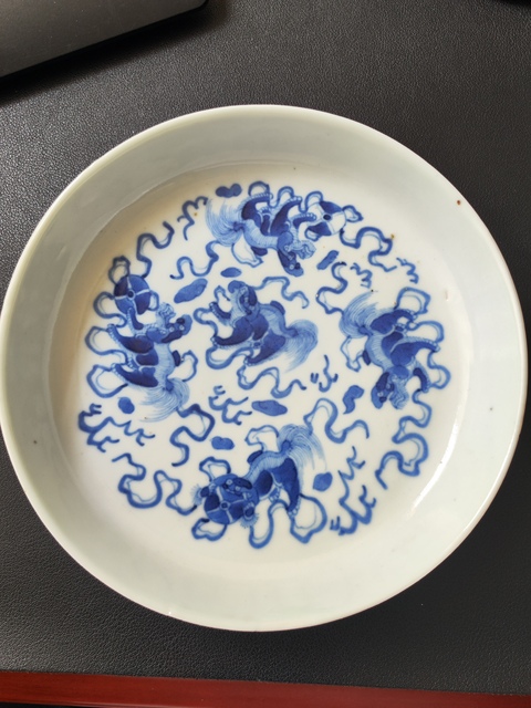 古玩陶瓷青花獅子茶盤真品鑒賞圖