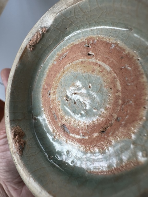 古玩陶瓷龍泉窯青釉碗真品鑒賞圖