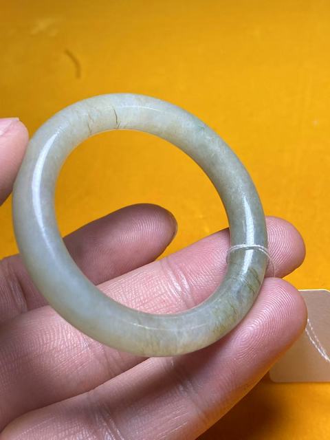 古玩玉器清代天然翡翠雕“素紋環”拍賣,當前價格1800元